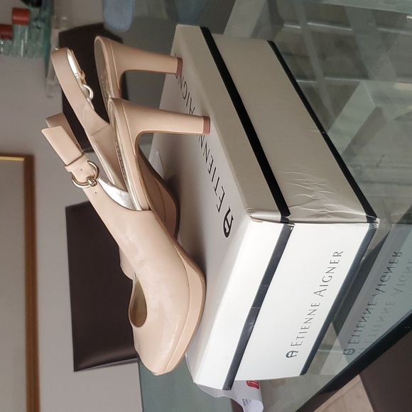 NIB Etienne Aigner tan patent 3" open toe sling back shoes - Picture 3 of 6